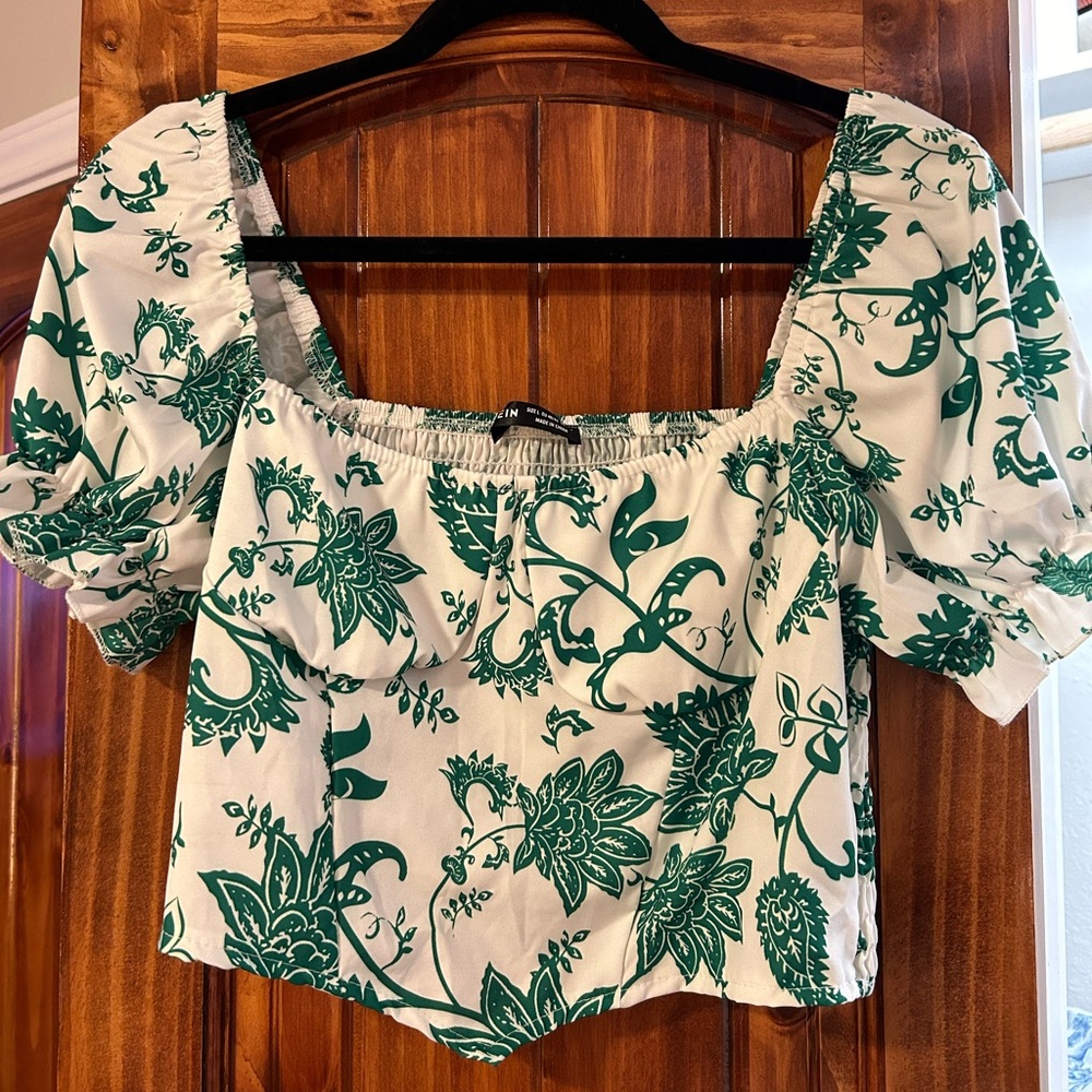 SHEIN Crop